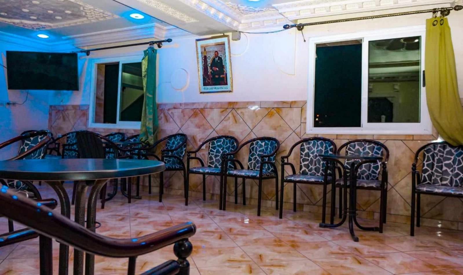 Hotel Ain Leuh Exterior foto